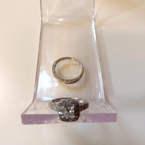 Women's Diamond Ring with Matching Band with Appraisal Report - Picture 4 of 7